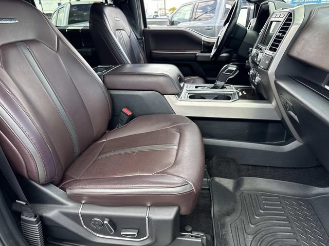 Used 2017 Ford F150 Platinum w/ Equipment Group 701A Luxury AWD/4WD image 11