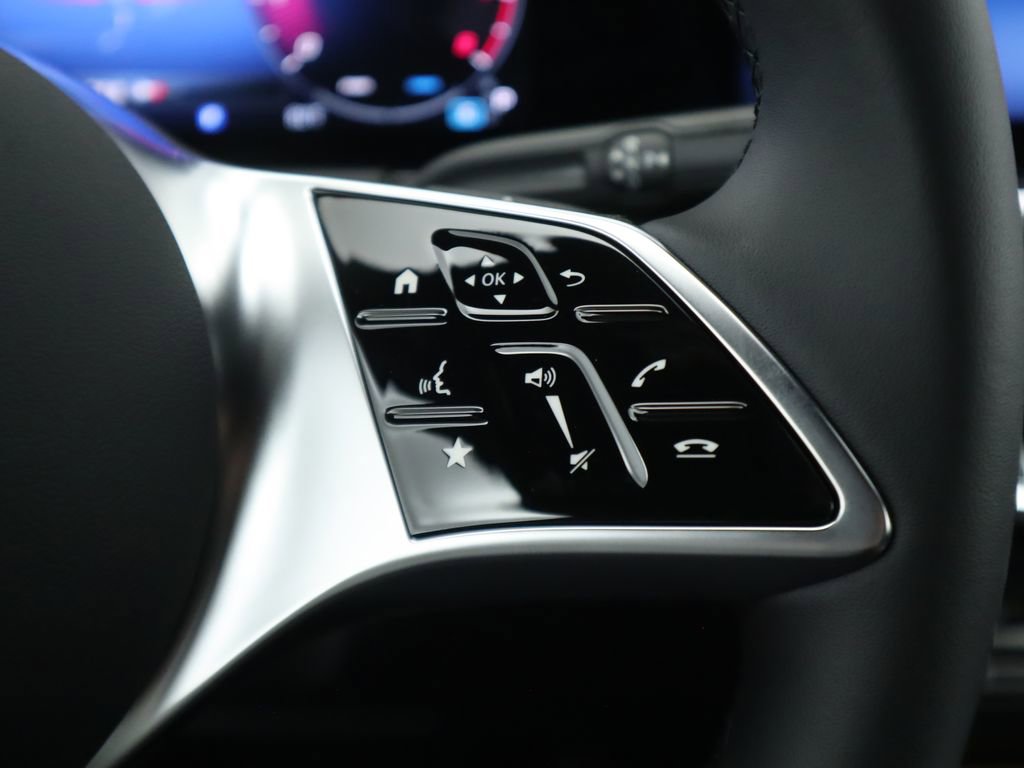 Certified 2025 Mercedes-Benz GLA 250 image 13