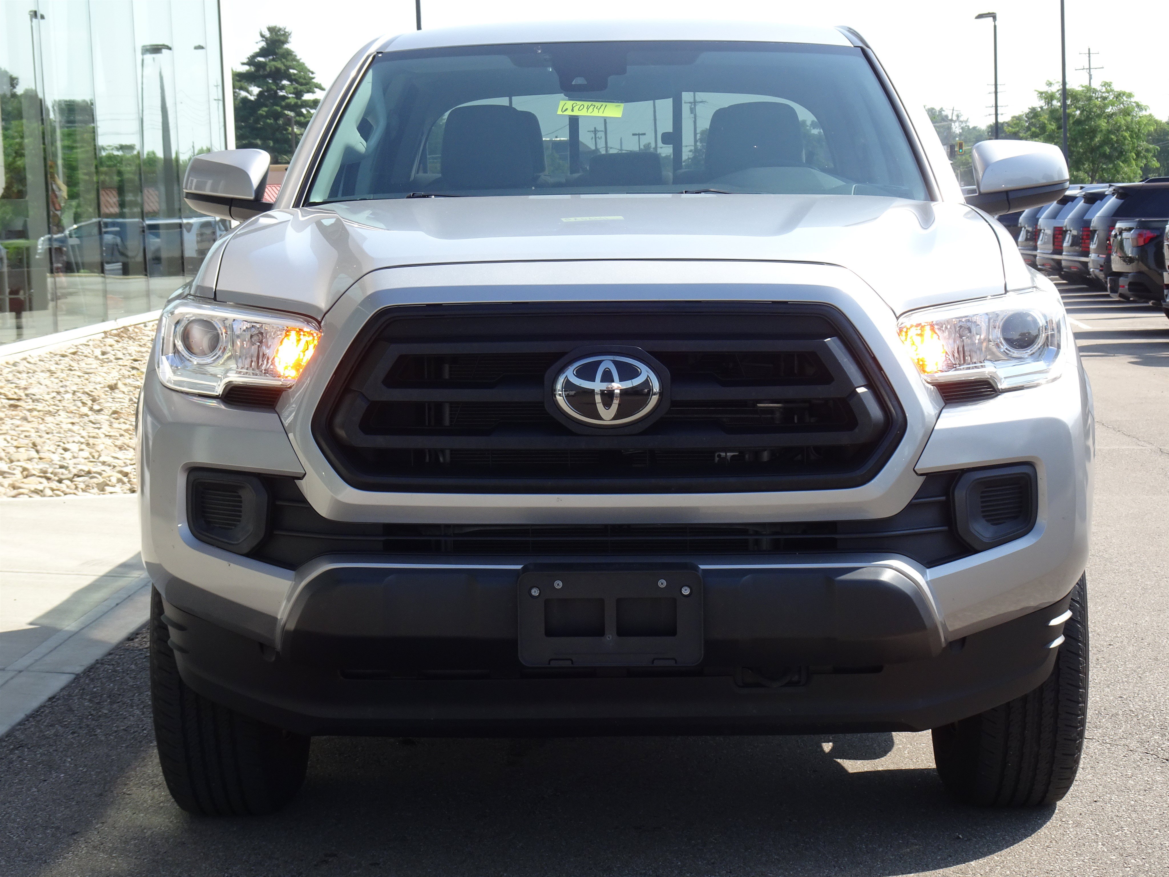 Used 2020 Toyota Tacoma SR AWD/4WD image 7