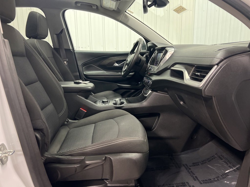 Certified 2022 GMC Terrain SLE w/ Driver Convenience Package image 9