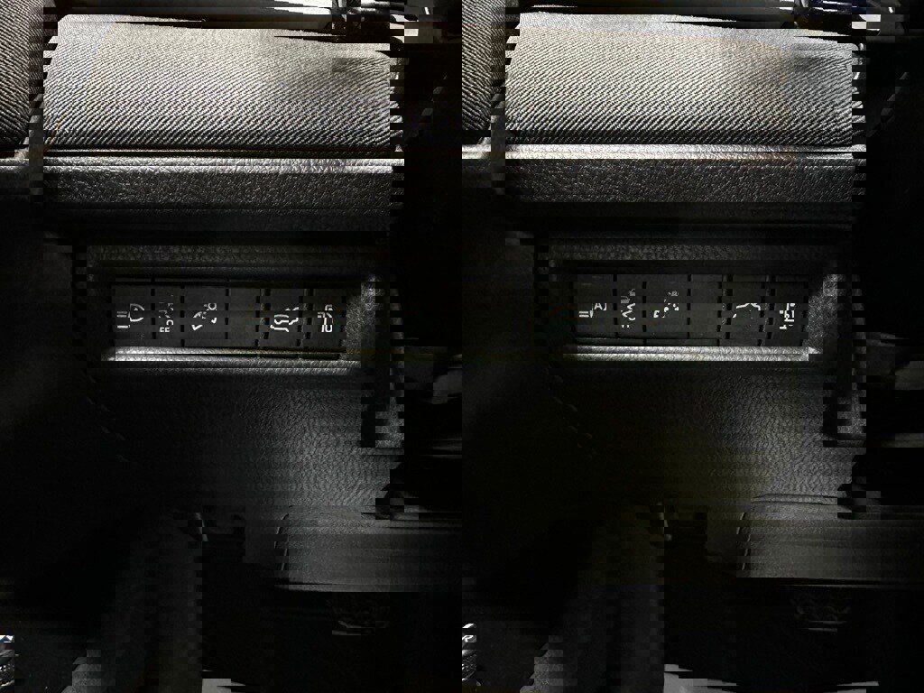 Used 2025 Toyota Camry LE image 17