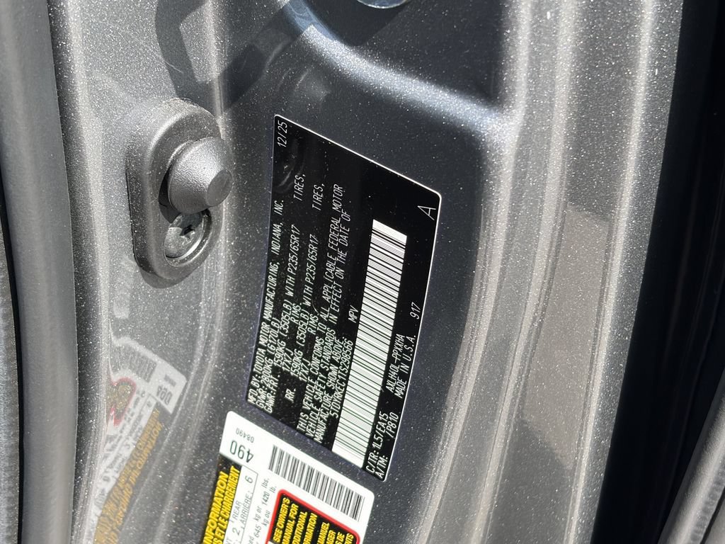 Certified 2026 Toyota Sienna XLE FWD image 13