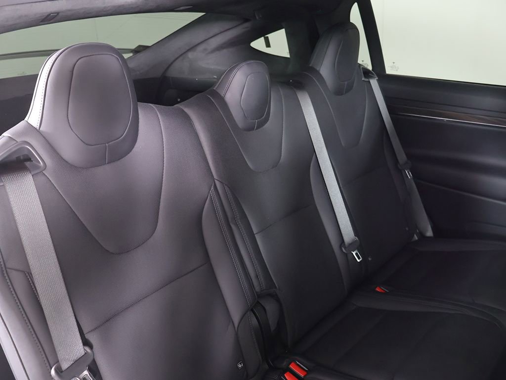 Used 2023 Tesla Model X image 28