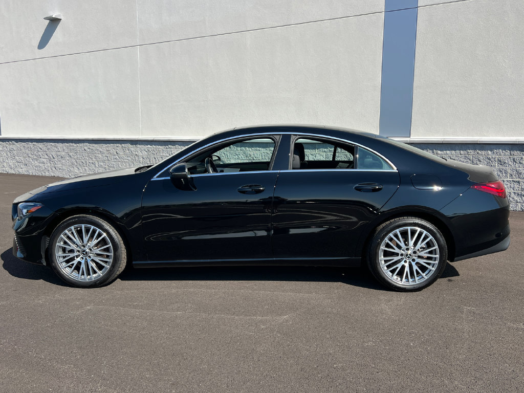 Used 2025 Mercedes-Benz CLA 250 4MATIC image 4