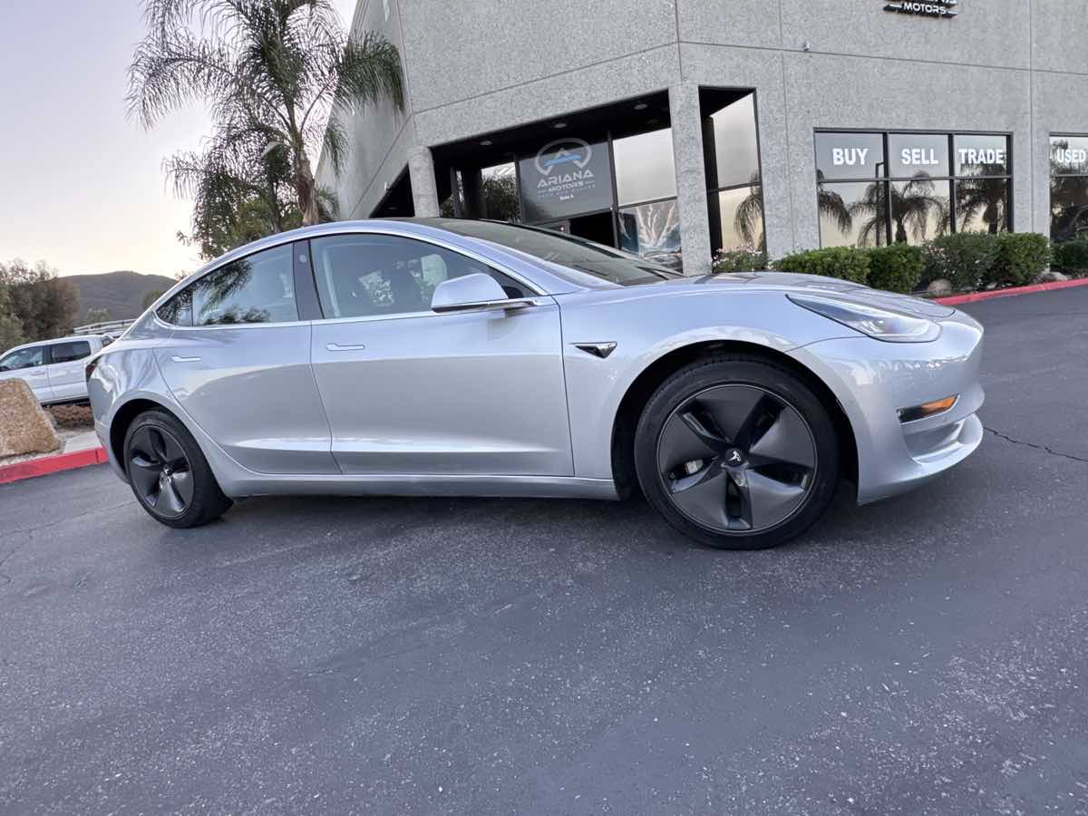 Used 2018 Tesla Model 3 Long Range image 8