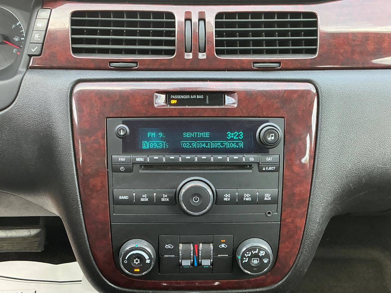 Used 2009 Chevrolet Impala LT FWD image 20