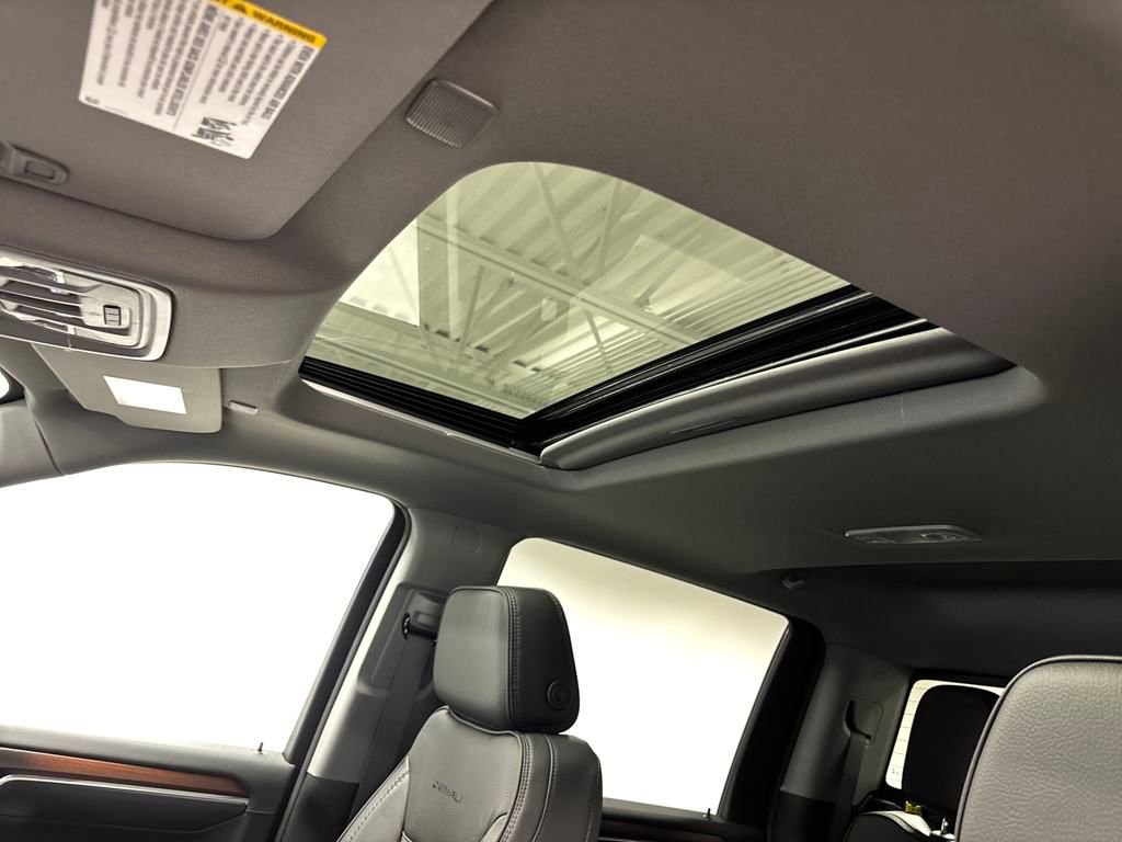 New 2025 GMC Sierra 2500 Denali w/ Denali Reserve Package image 41