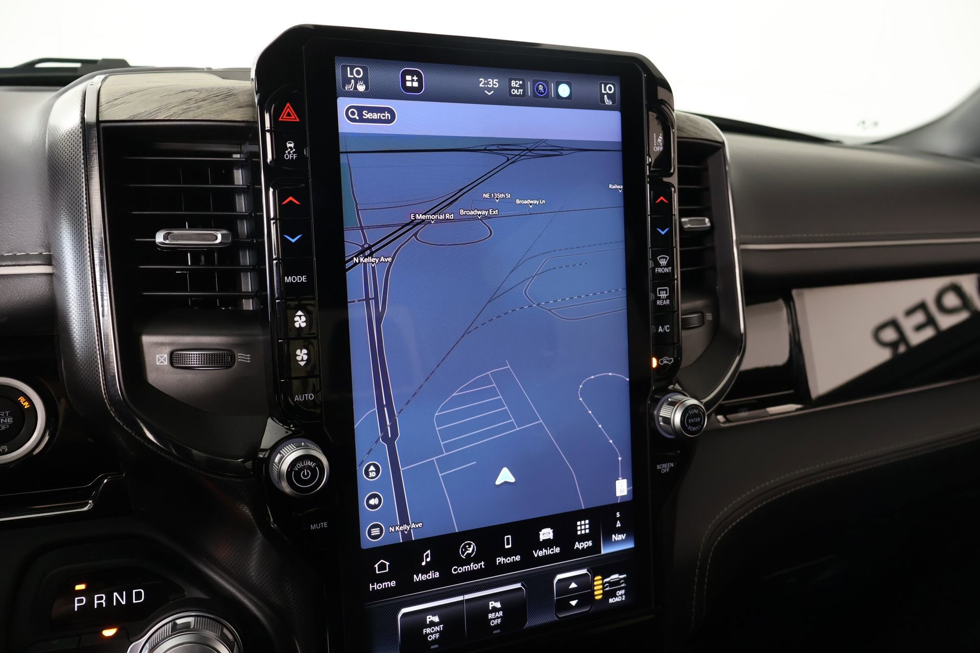 Used 2025 RAM 1500 Limited AWD/4WD image 7