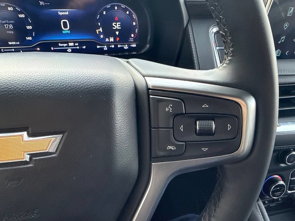 Certified 2024 Chevrolet Tahoe LT w/ Luxury Package AWD/4WD image 38