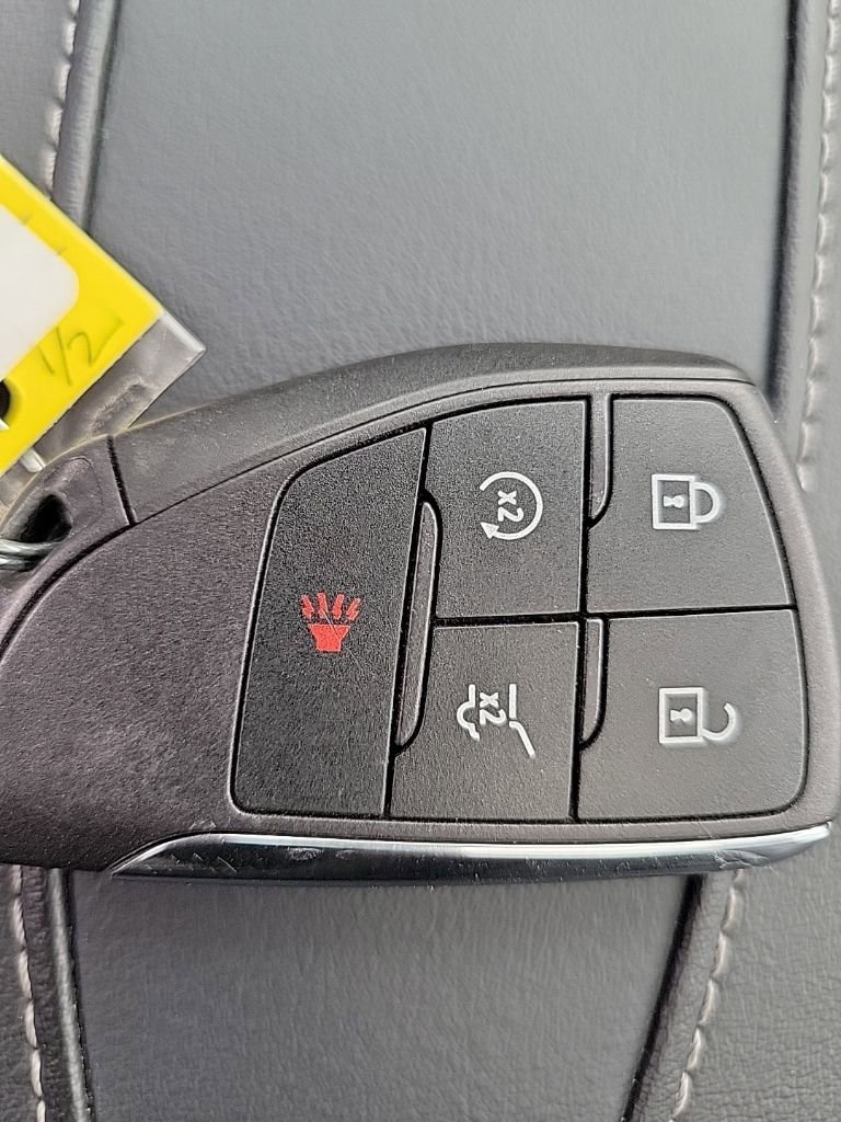 Used 2025 Buick Enclave Avenir w/ Super Cruise Package image 32