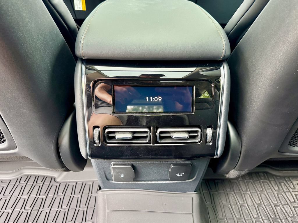 New 2026 Lincoln Aviator AWD image 40