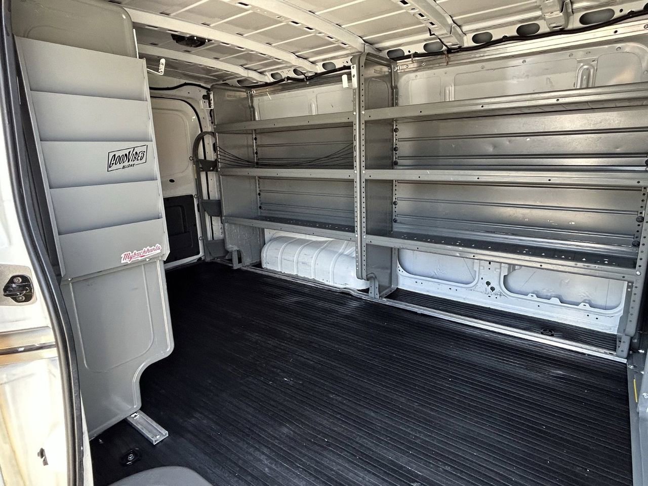 Used 2021 Nissan NV 2500 S image 12