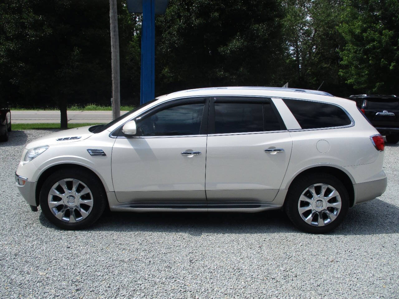 Used 2012 Buick Enclave Premium w/ Trailering Provision Package AWD/4WD image 2