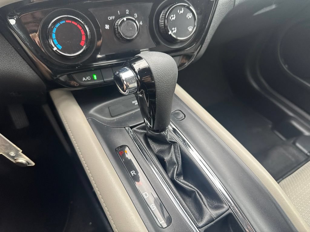Certified 2019 Honda HR-V LX image 28