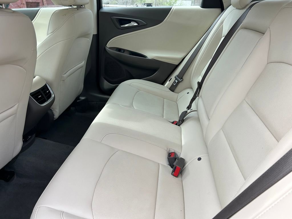 Used 2024 Chevrolet Malibu LT image 16