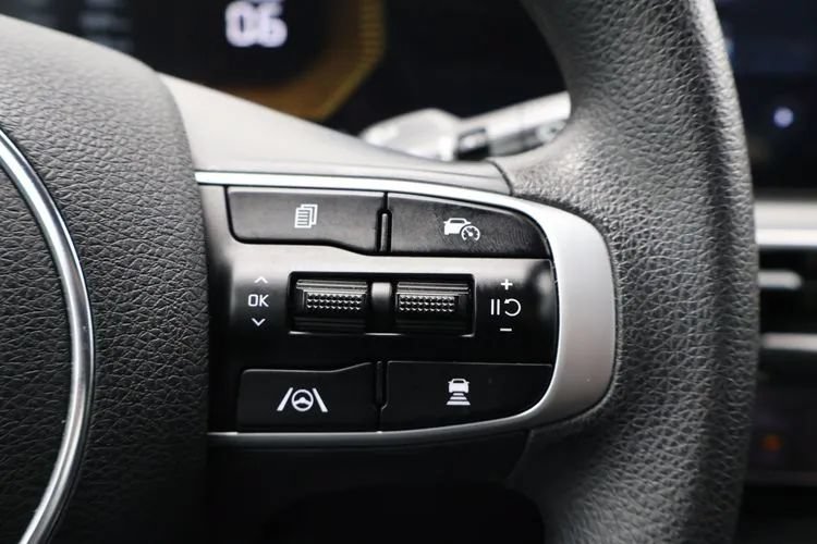 Used 2025 Kia K5 LXS FWD image 22