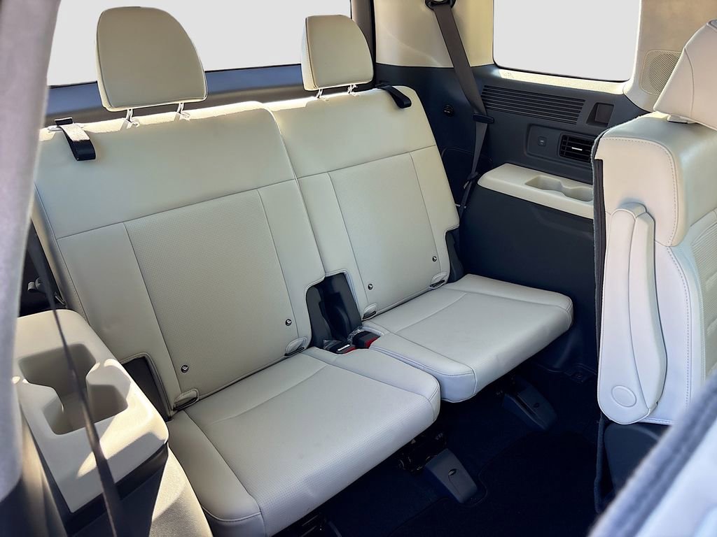 Used 2024 Hyundai Santa Fe Calligraphy image 30