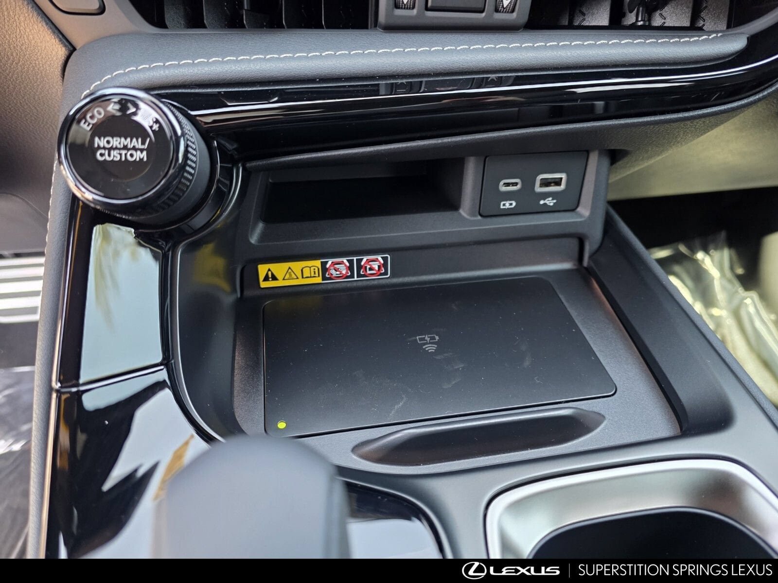 New 2026 Lexus NX 350h F Sport AWD/4WD image 19