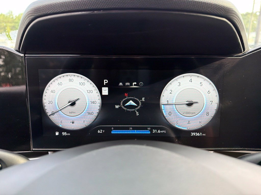 Used 2025 Hyundai Elantra SEL FWD image 9