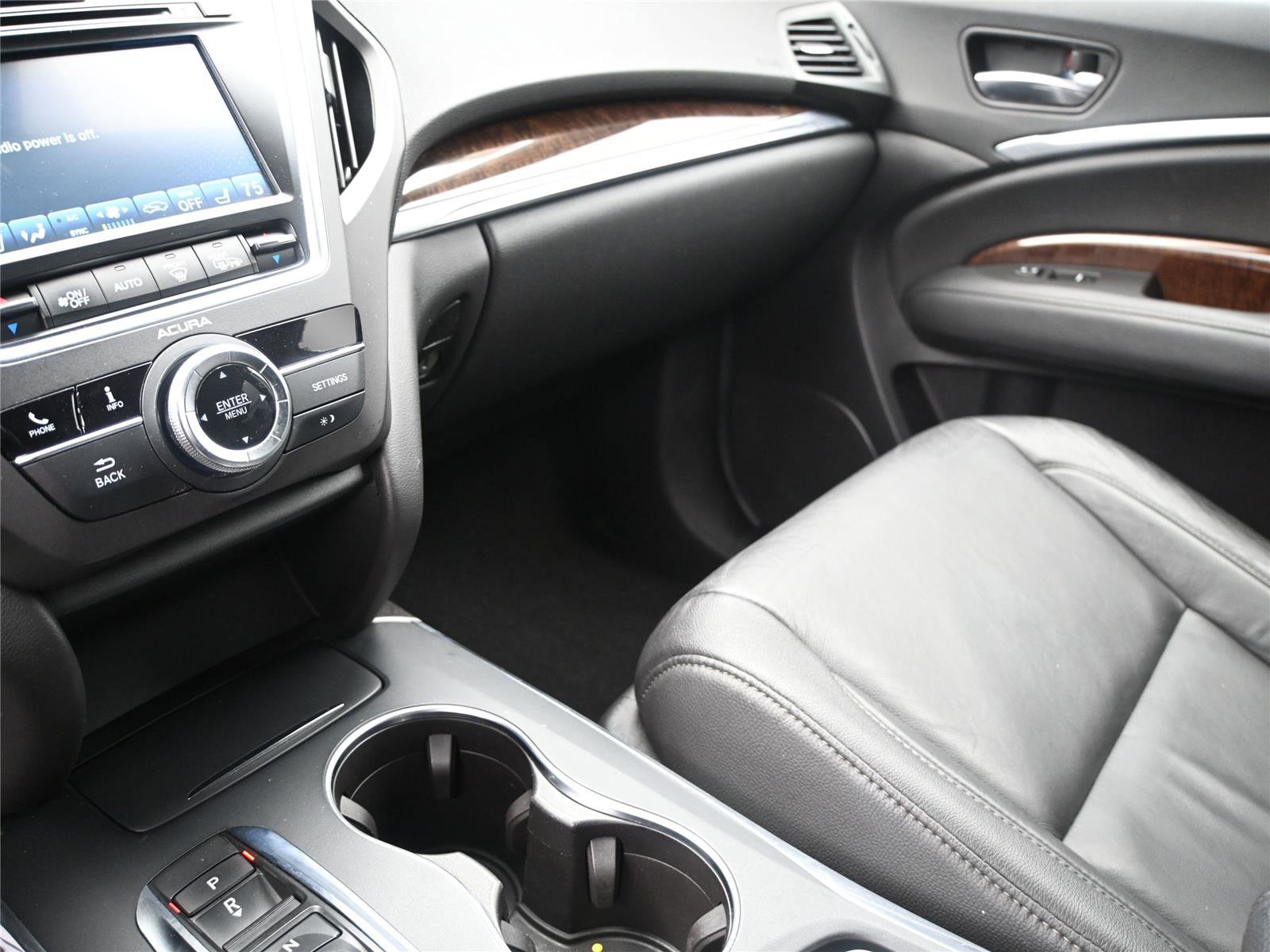 Used 2019 Acura MDX SH-AWD image 4