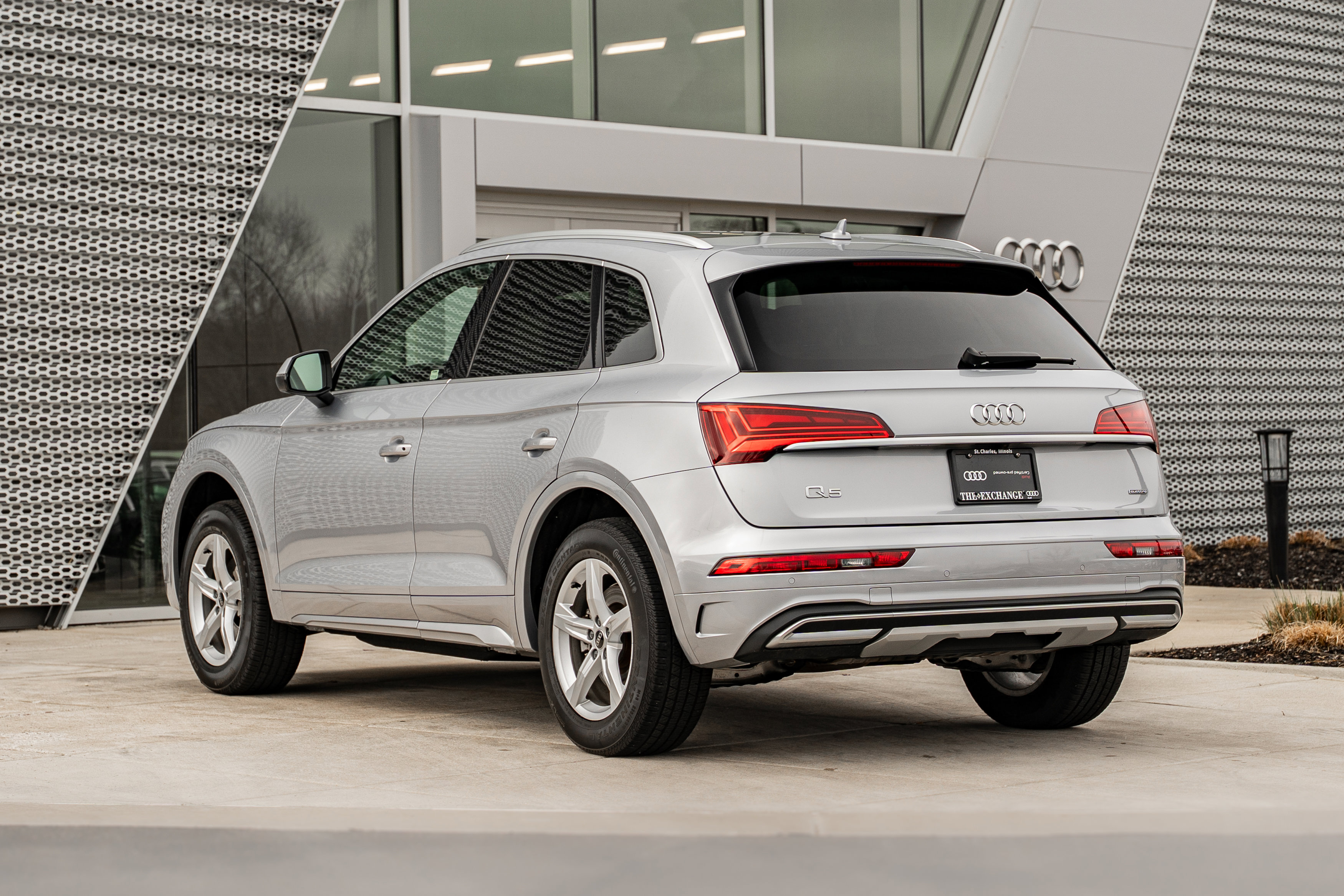 Certified 2023 Audi Q5 2.0T Premium w/ Convenience Package image 5