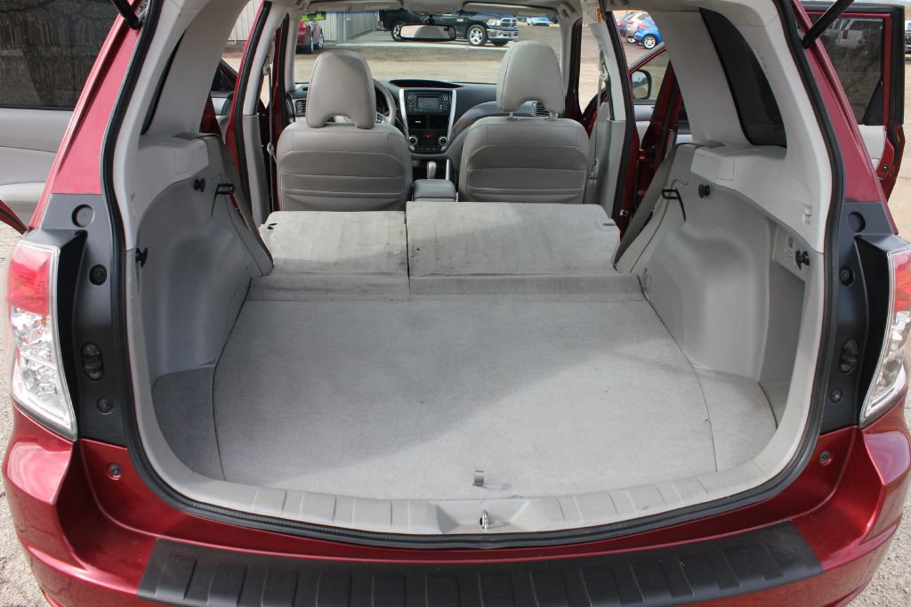 Used 2011 Subaru Forester 2.5XT Touring AWD/4WD image 41