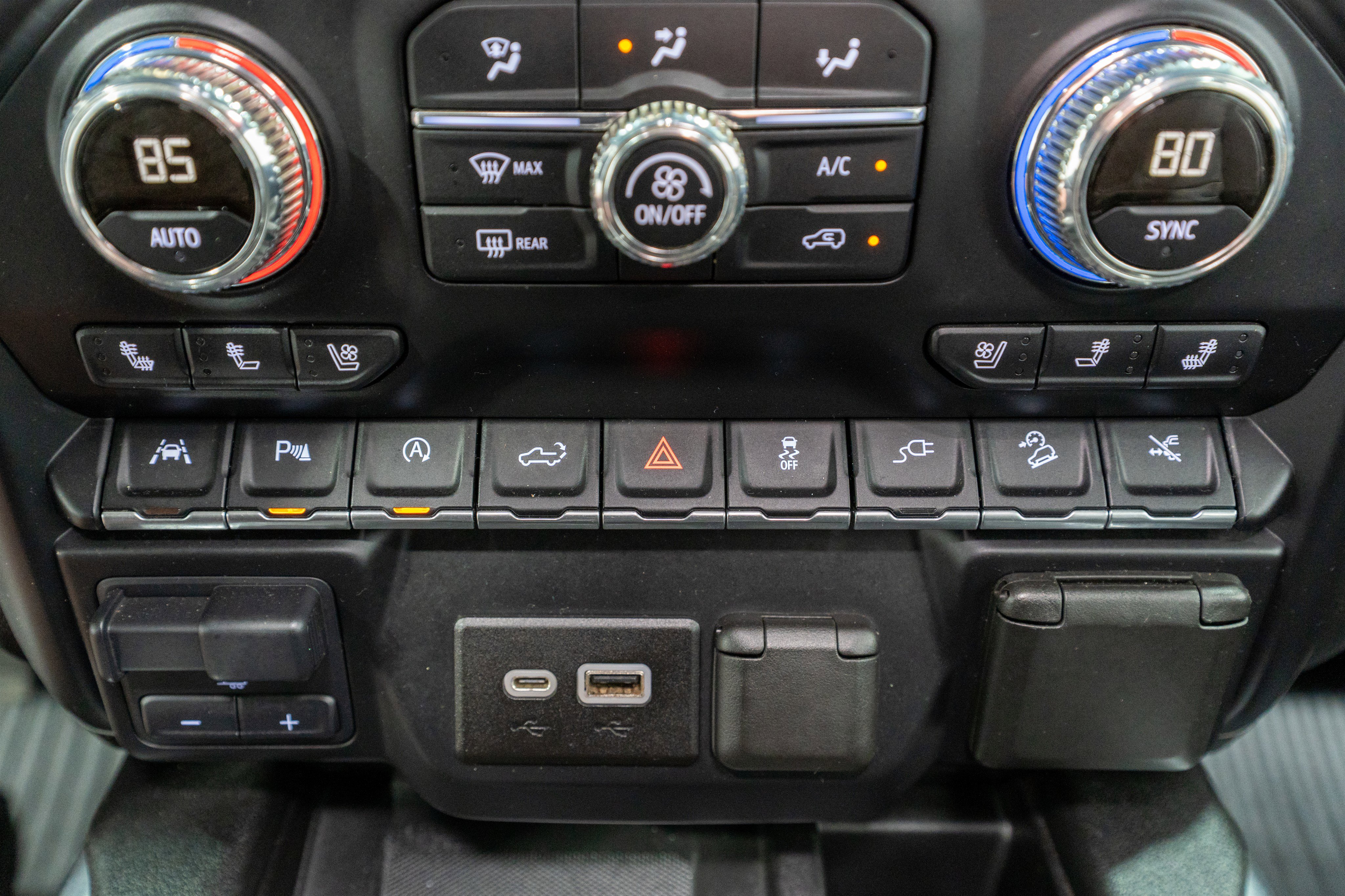 Used 2019 GMC Sierra 1500 Denali w/ Denali Ultimate Package AWD/4WD image 27