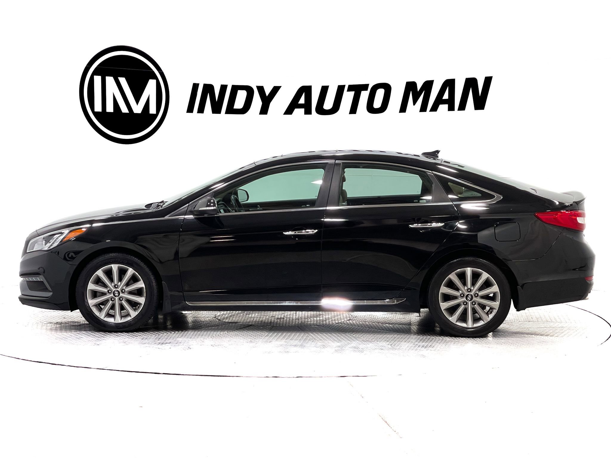 Used 2017 Hyundai Sonata Limited w/ Tech Package 03 FWD image 7