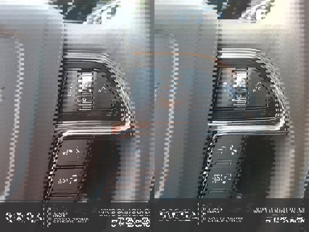 Certified 2022 Lincoln Nautilus Reserve image 23