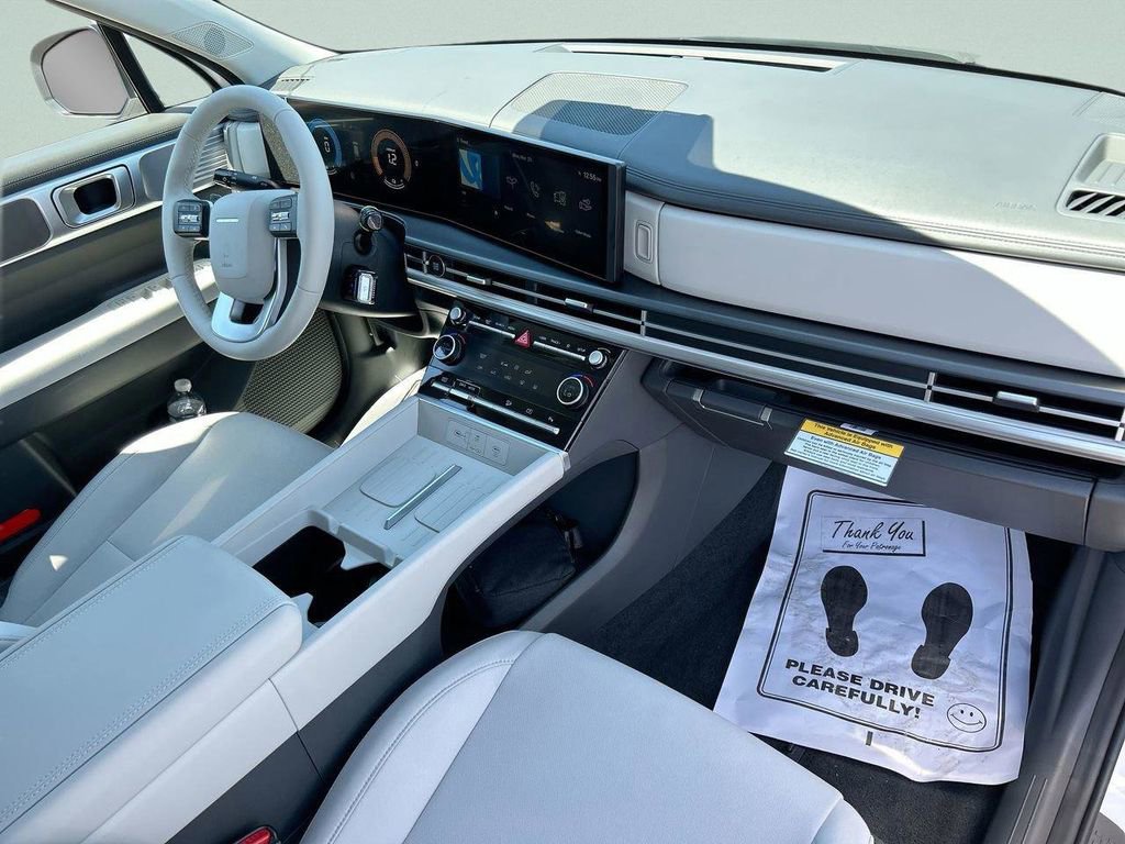 New 2026 Hyundai Santa Fe SE image 17