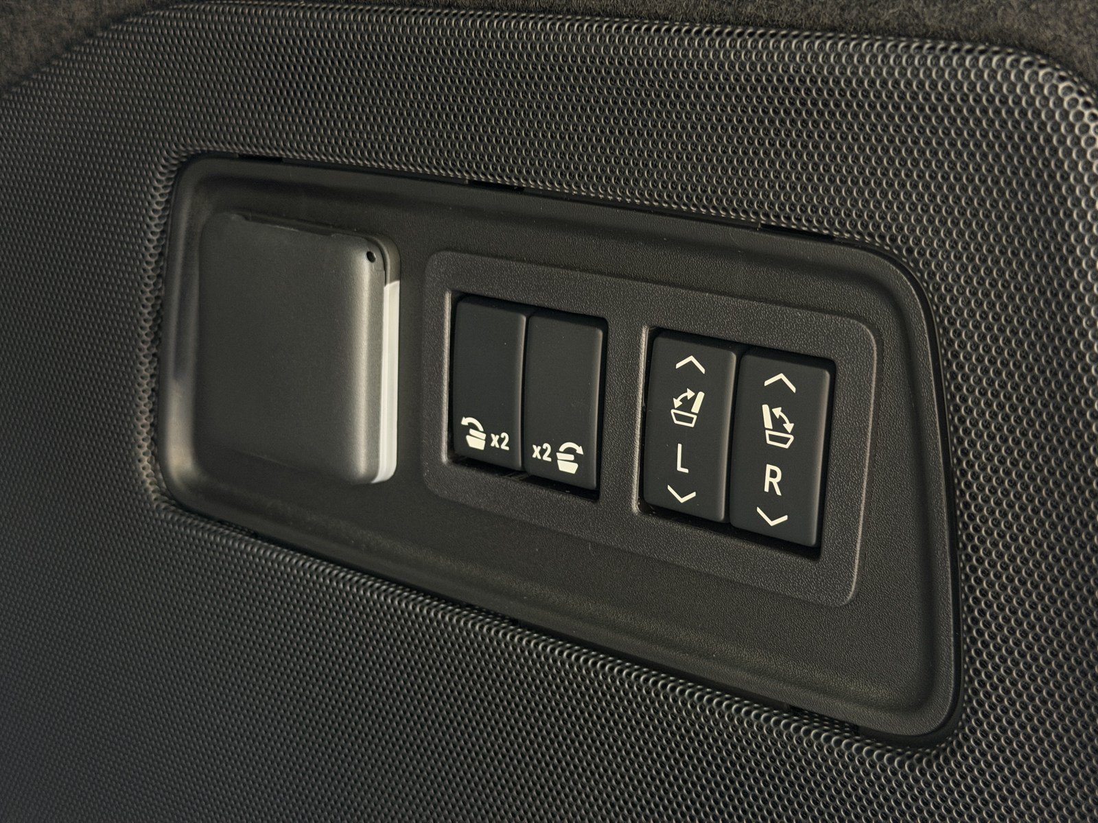 Used 2026 Cadillac Escalade V AWD/4WD image 46