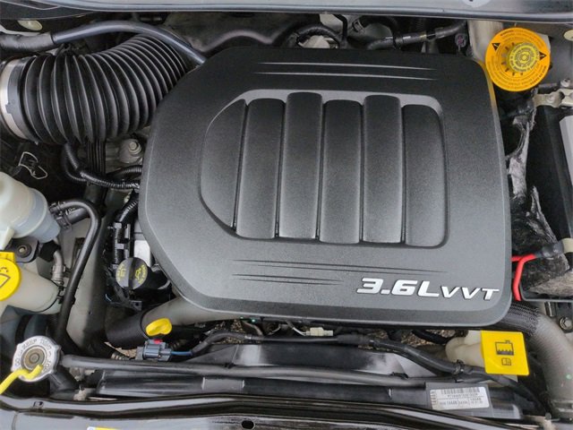 Used 2018 Dodge Grand Caravan SXT image 29