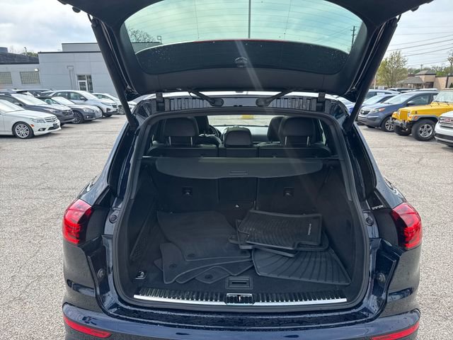 Used 2016 Porsche Cayenne image 12