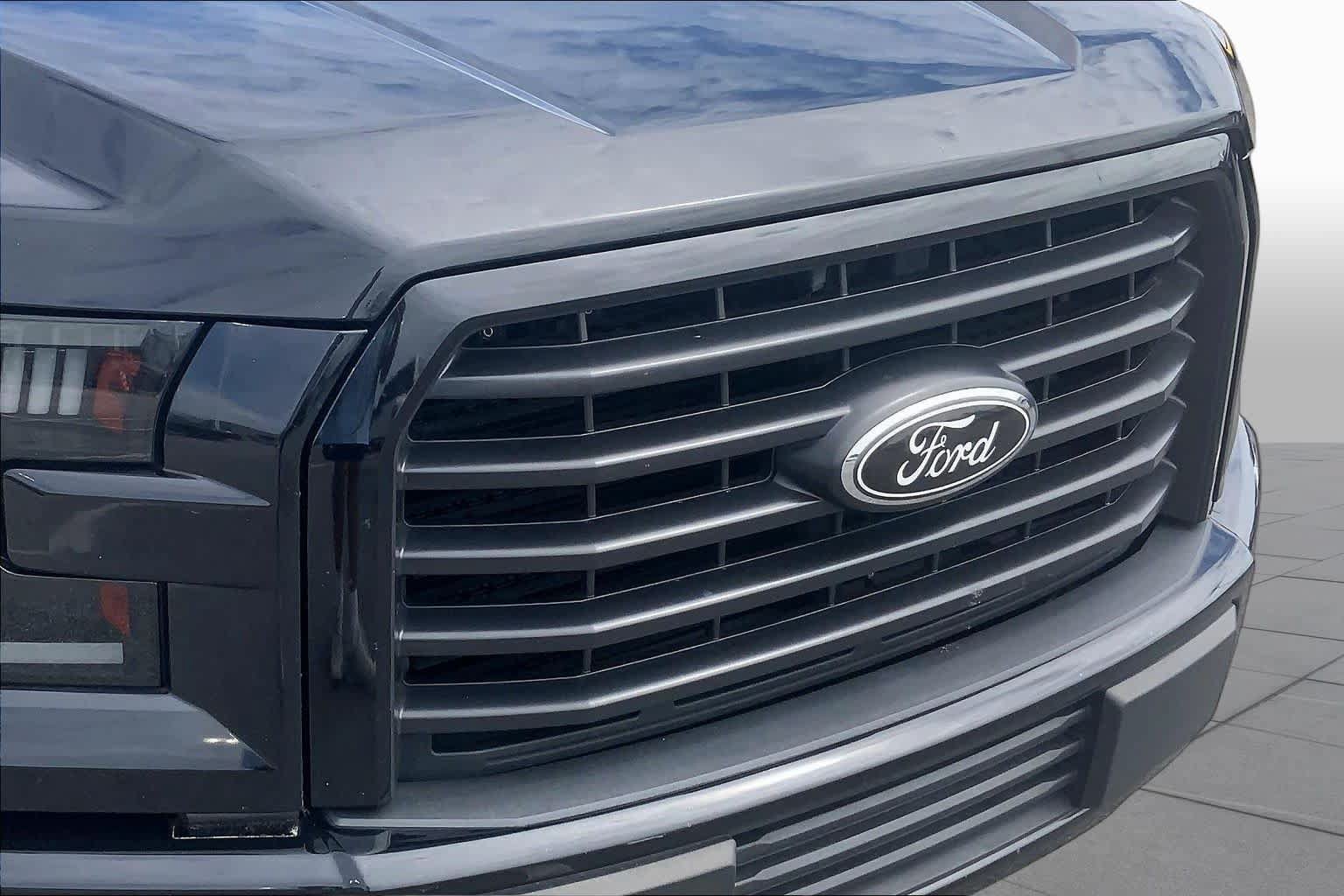 Used 2016 Ford F150 XLT w/ Equipment Group 302A Luxury RWD image 30