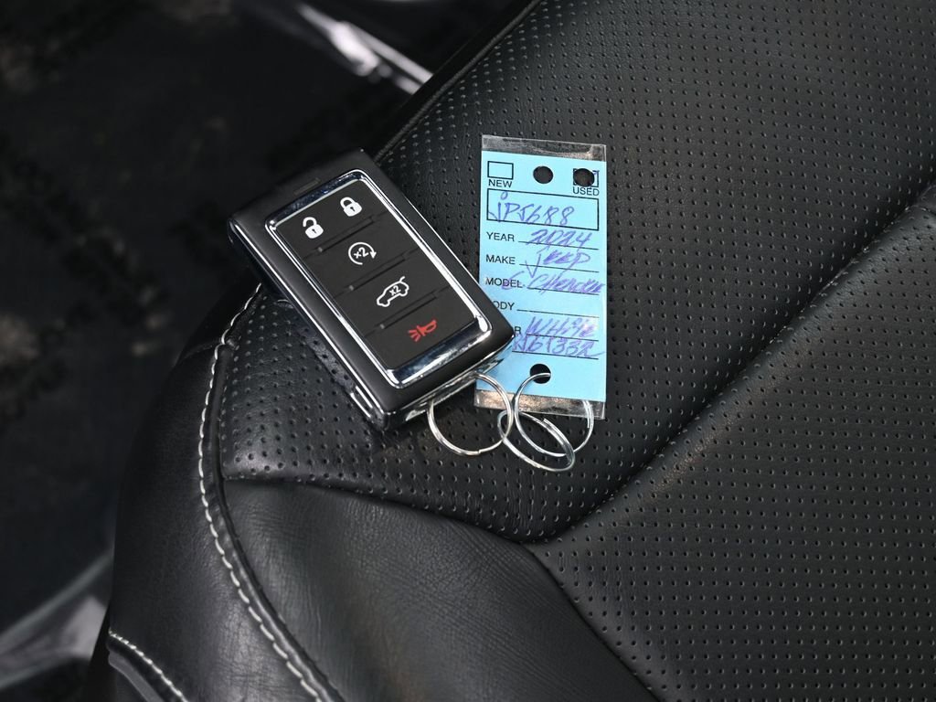 Used 2024 Jeep Grand Cherokee L Overland image 19