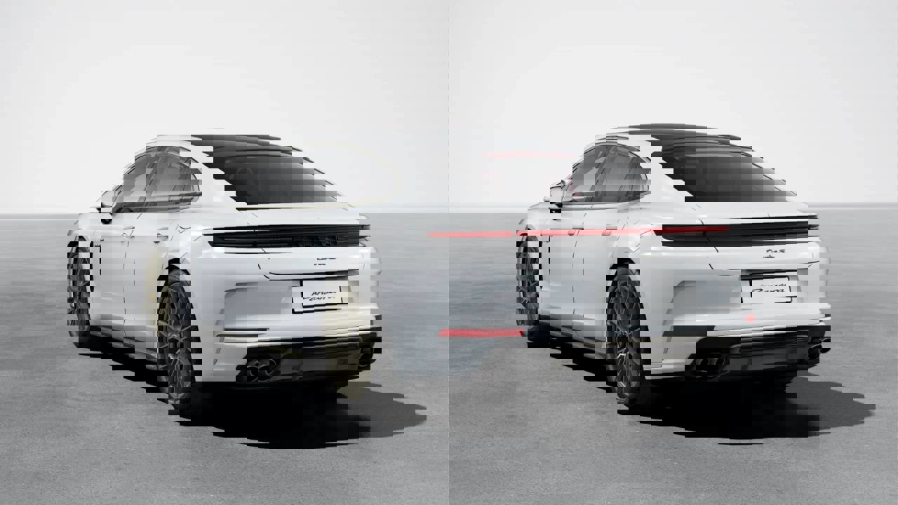 New 2026 Porsche Panamera Turbo S image 3