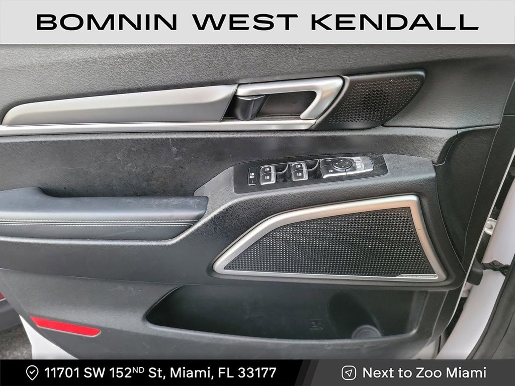 Used 2021 Kia Telluride LX image 17