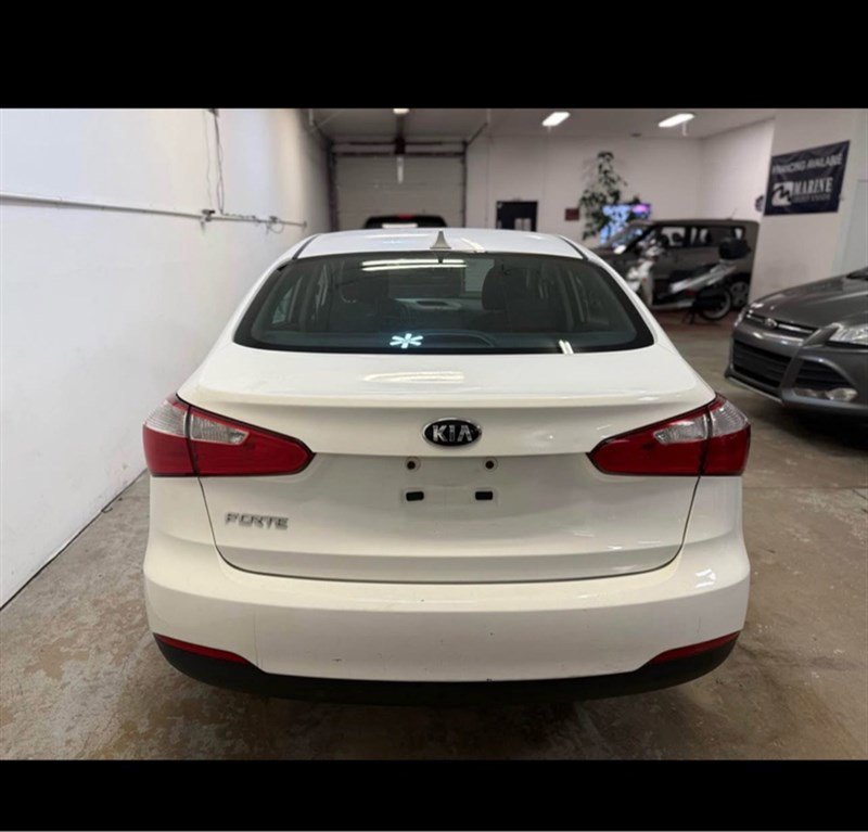 Used 2016 Kia Forte LX image 5