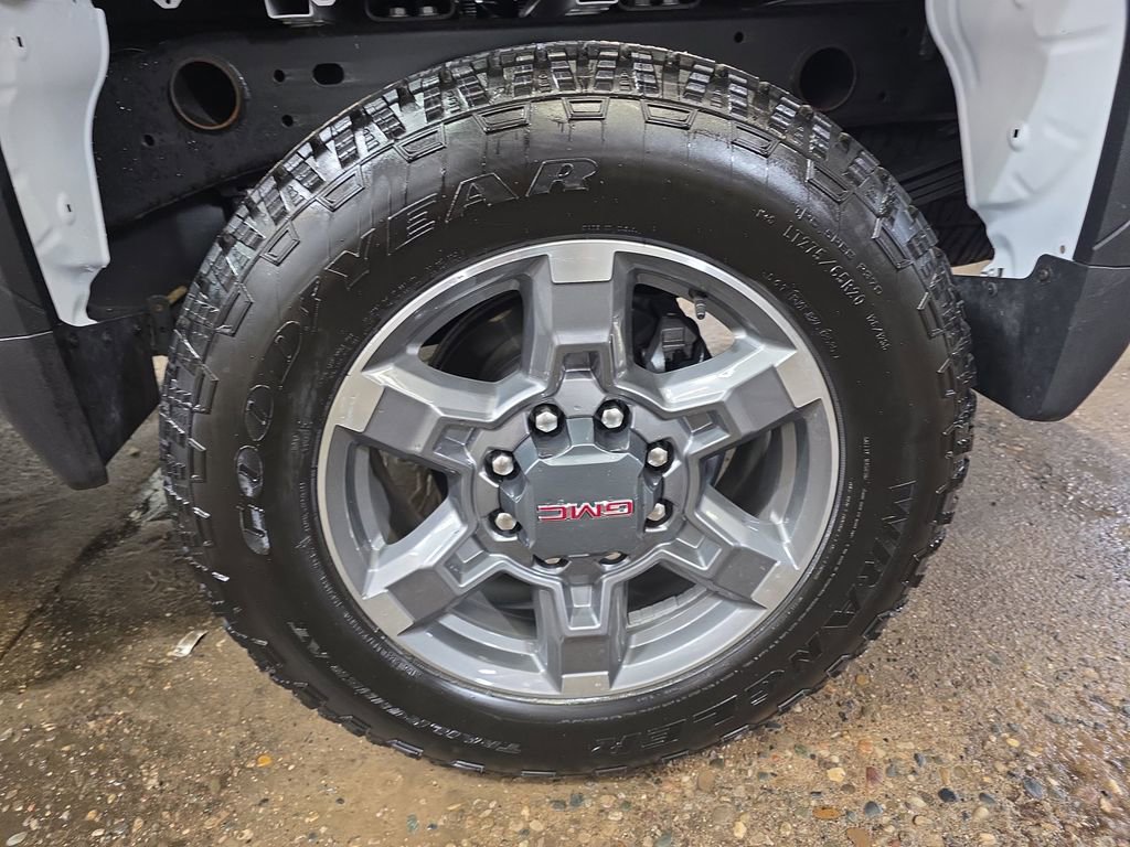 New 2026 GMC Sierra 2500 SLE AWD/4WD image 30