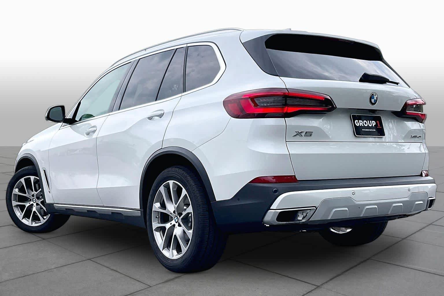 Used 2022 BMW X5 xDrive40i w/ Premium Package AWD/4WD image 11