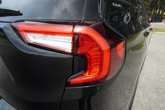 Used 2023 GMC Terrain SLE w/ Driver Convenience Package FWD image 36