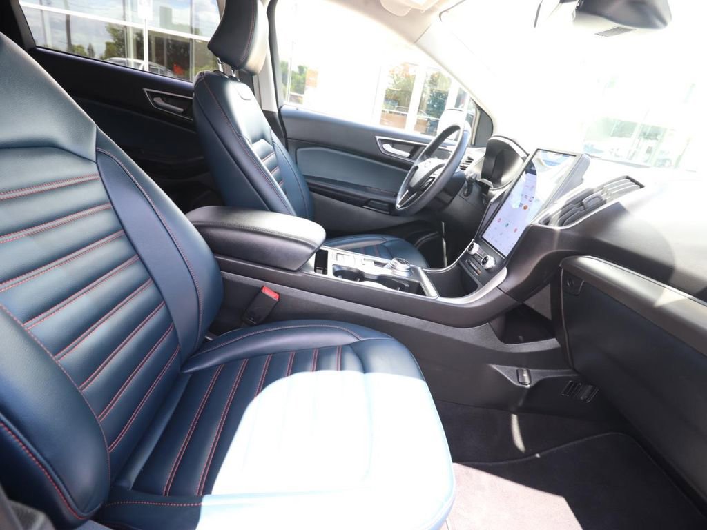Certified 2023 Ford Edge SEL w/ Sport Appearance Package image 14