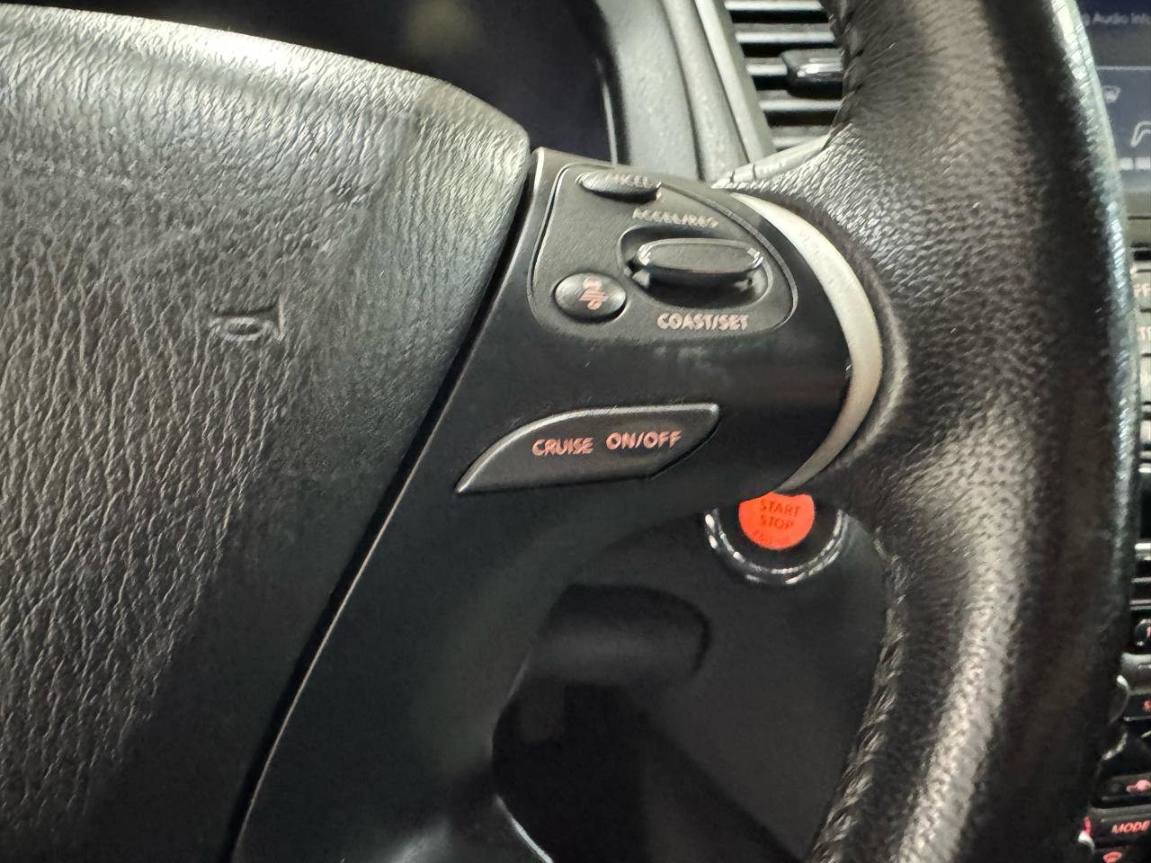 Used 2019 Nissan Pathfinder SV AWD/4WD image 27