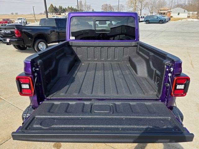 New 2026 Jeep Gladiator Mojave AWD/4WD image 10