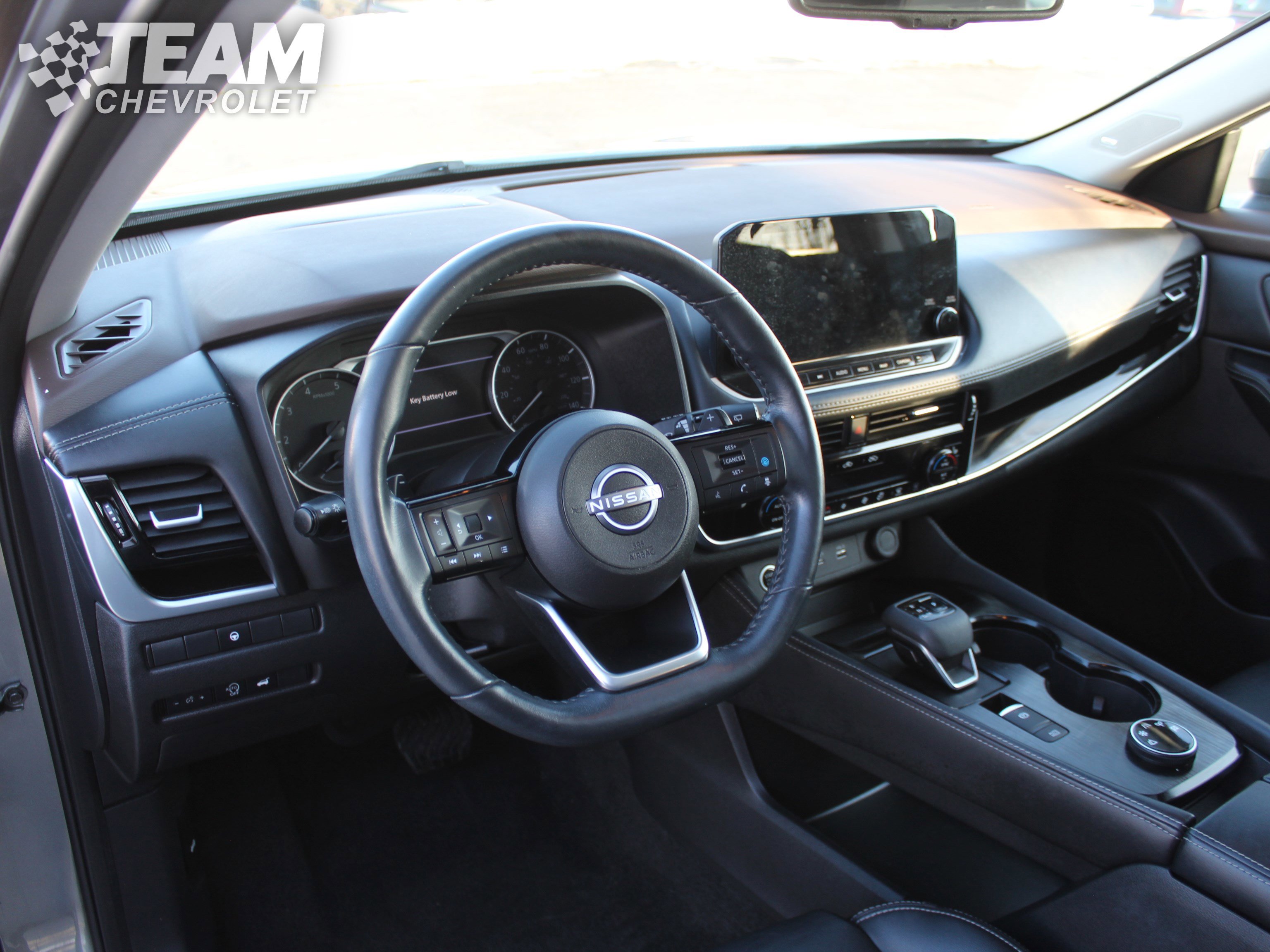 Used 2023 Nissan Rogue SL w/ SL Premium Package image 13