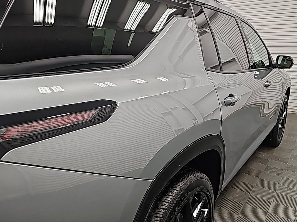 Used 2024 Chevrolet Traverse RS w/ LPO, Floor Liner Package image 9