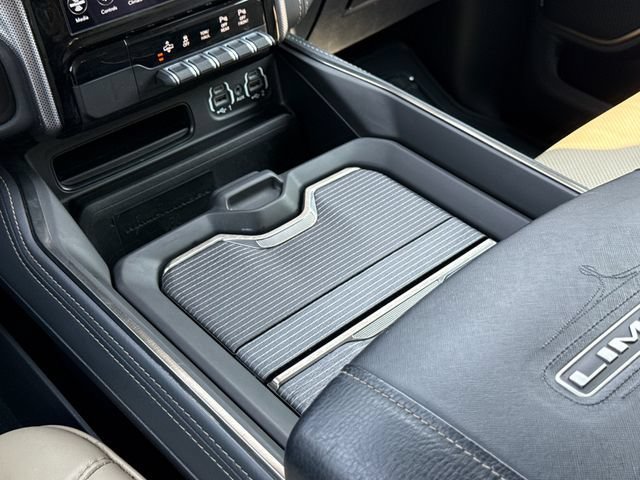 Used 2020 RAM 1500 Limited AWD/4WD image 12