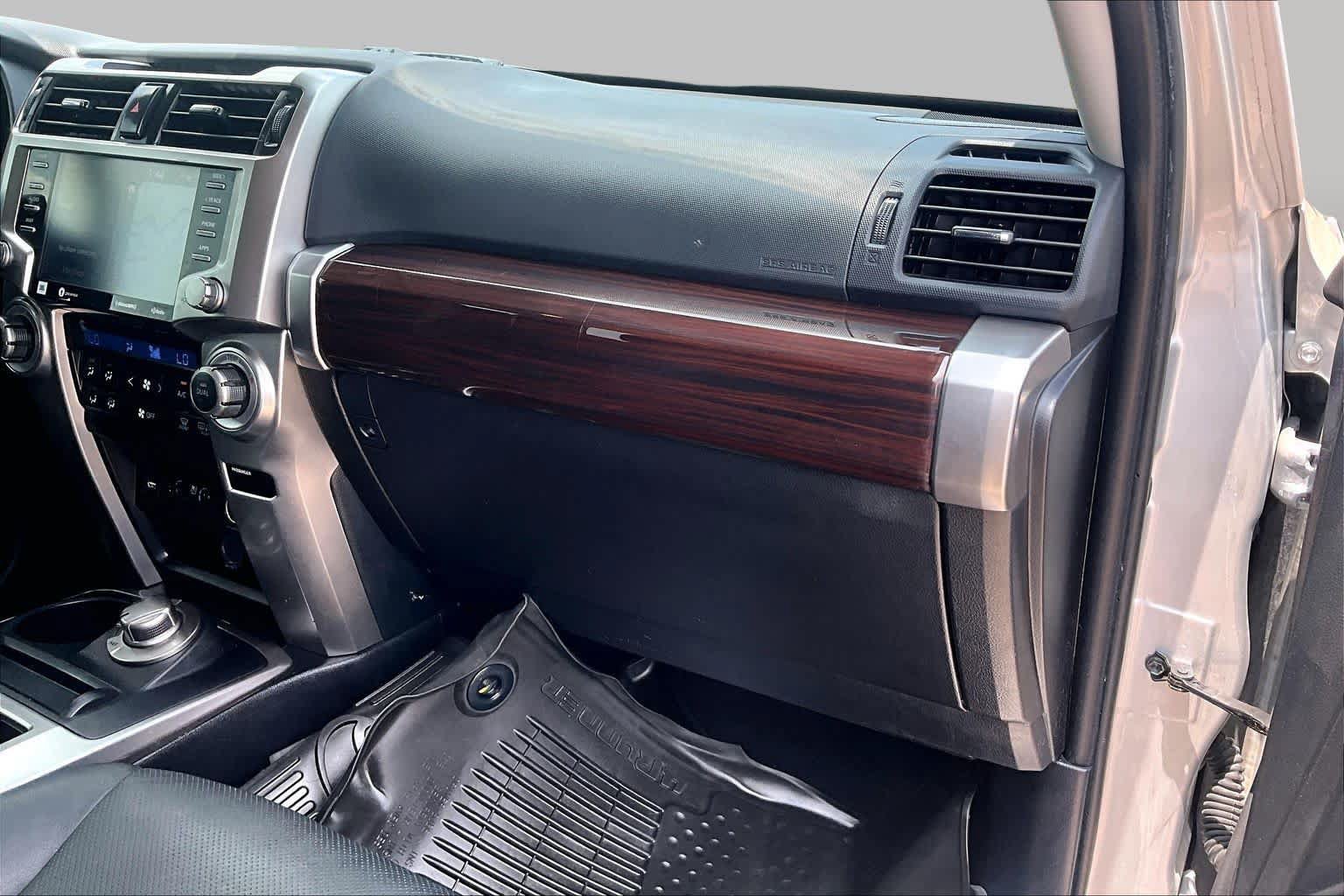 Used 2023 Toyota 4Runner Limited AWD/4WD image 19