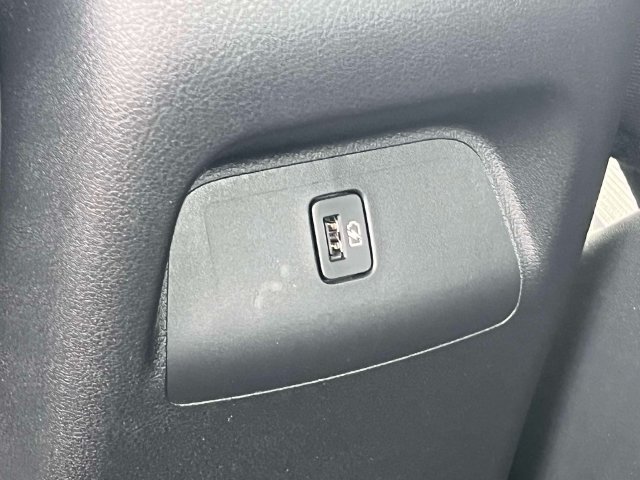 Used 2023 Nissan Sentra SV w/ All-Weather Package FWD image 14