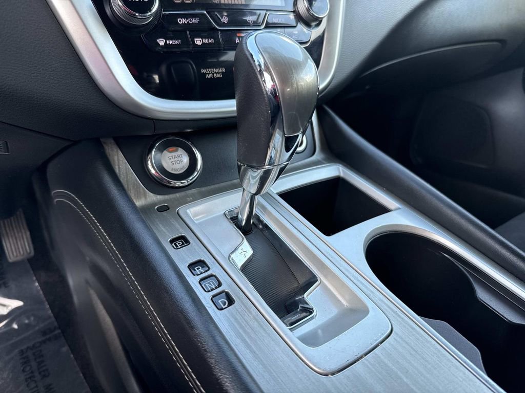 Used 2018 Nissan Murano SV image 31